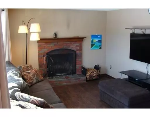 Rutland, MA 01543,32 Juniper Ln