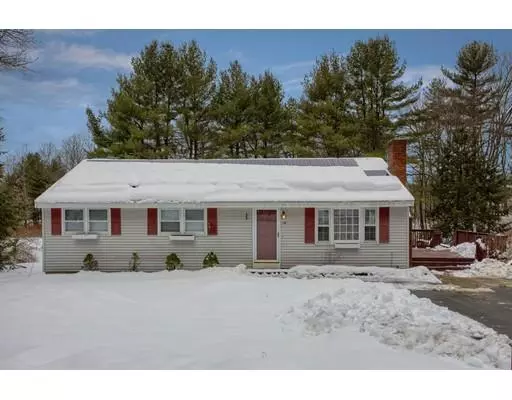 18 East Street, Pepperell, MA 01463