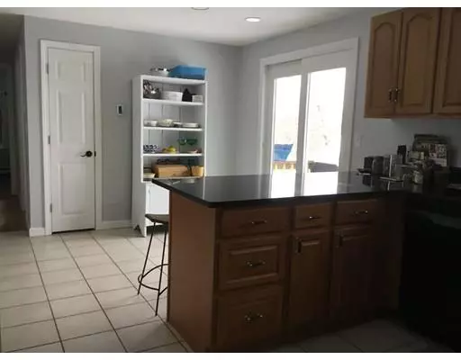 Sturbridge, MA 01566,18 Plimpton Ave