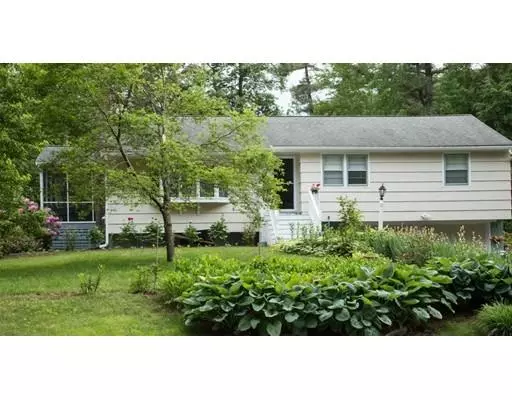 8 Townsend Rd, Acton, MA 01720