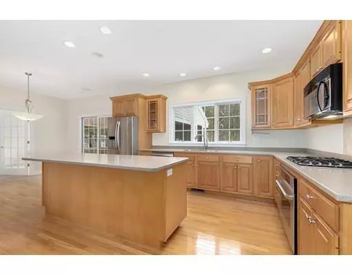 Boxborough, MA 01719,15 Priest Ln