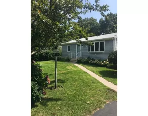 7 Colonial Rd, Yarmouth, MA 02664