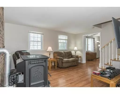 Ipswich, MA 01938,16 Dornell Rd