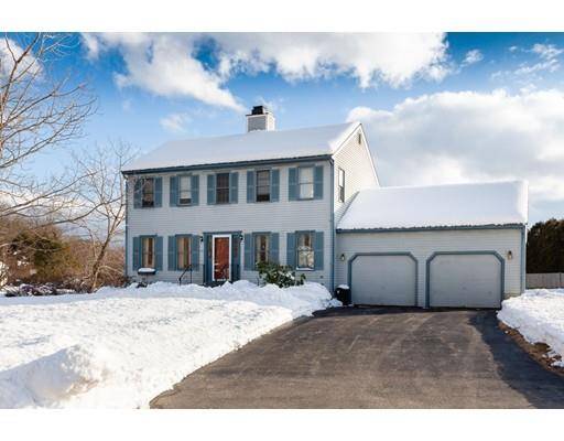 139 Woodpecker Rd, Stoughton, MA 02072