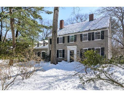 40 Old Farm Road, Wellesley, MA 02481