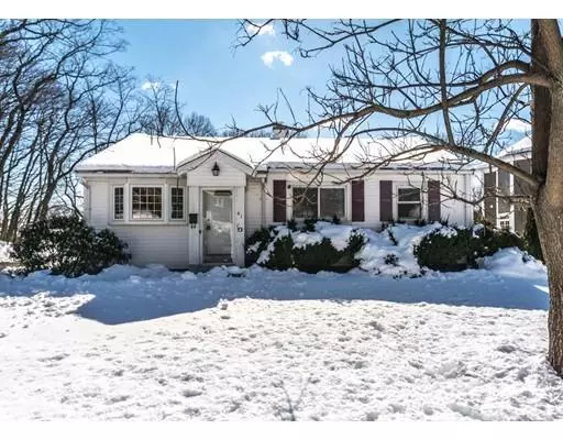 61 Mountain Rd, Waltham, MA 02451