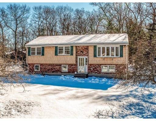 3 Carriage Way, North Reading, MA 01864