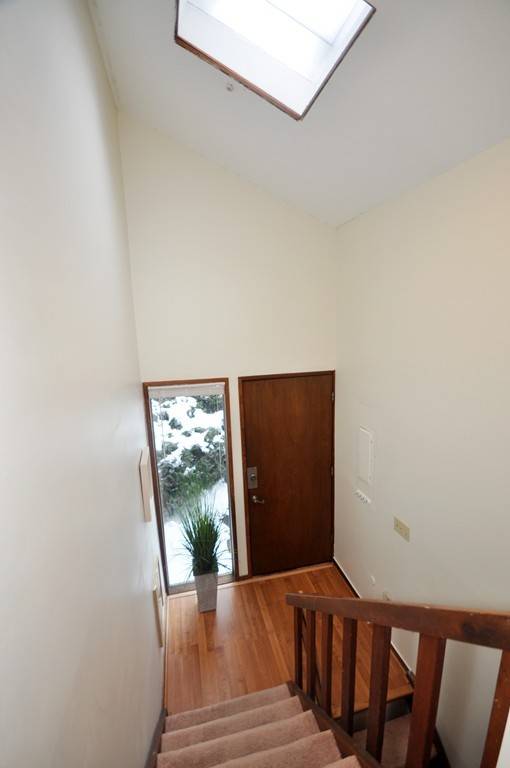 Acton, MA 01718,257 Brown Bear Crossing #188