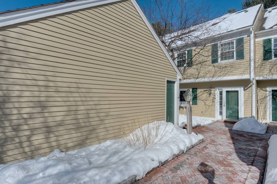 39 Village Way #39, Holden, MA 01522