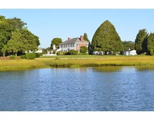 Duxbury, MA 02332,44 River Ln