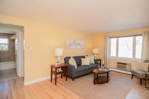 Arlington, MA 02474,108 Decatur St #6