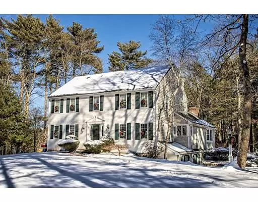 Duxbury, MA 02332,135 Pine Lake Rd