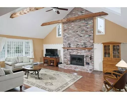 Hanover, MA 02339,30 Fieldstone Ln