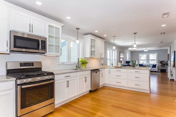 Arlington, MA 02474,8 Fordham St #2