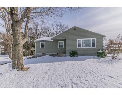 52 Holy Cross Cir, East Longmeadow, MA 01028