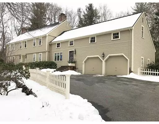 Southborough, MA 01772,9 Granuaile Rd