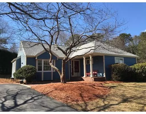 Mashpee, MA 02649,8 Elizabeth Cir