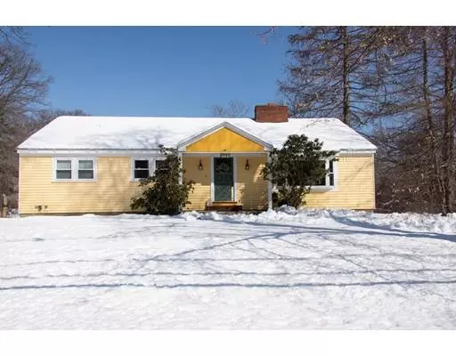 121 Linebrook Rd, Ipswich, MA 01938