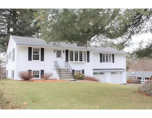 11 Indian Run Rd, Bellingham, MA 02019