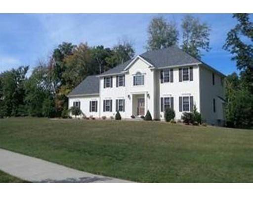 20 Betterly, East Longmeadow, MA 01028