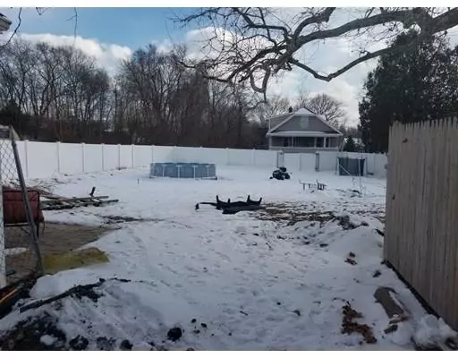 Acushnet, MA 02743,74 Hope St