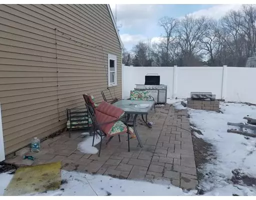 Acushnet, MA 02743,74 Hope St