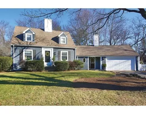 24 Lantern Ln, Wellesley, MA 02481