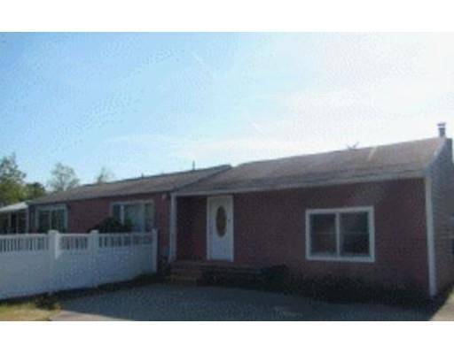 11 Old Slab Bridge Rd, Freetown, MA 02702