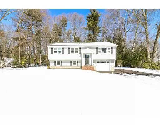 Taunton, MA 02780,42 Evergreen Dr