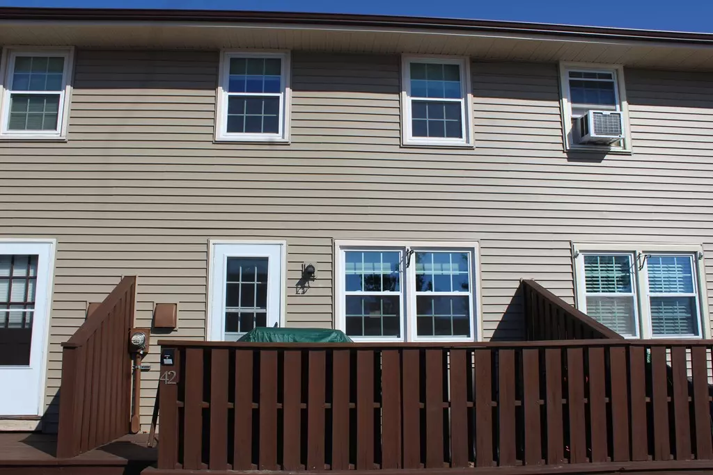 Agawam, MA 01001,420 Main St #42