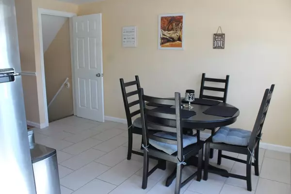 Agawam, MA 01001,420 Main St #42