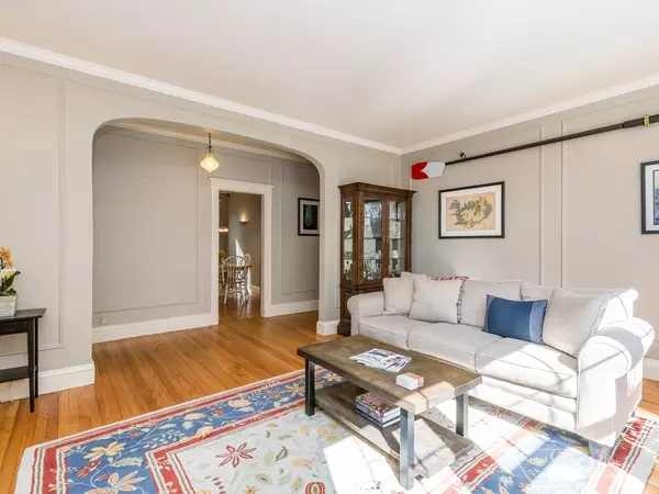 Brookline, MA 02446,419 Washington St #2