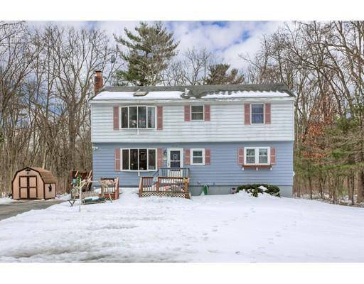 913 South St, Tewksbury, MA 01876