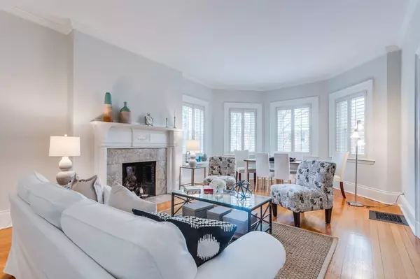 11 Colbourne Crescent #1, Brookline, MA 02445