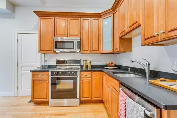 Brookline, MA 02445,11 Colbourne Crescent #1