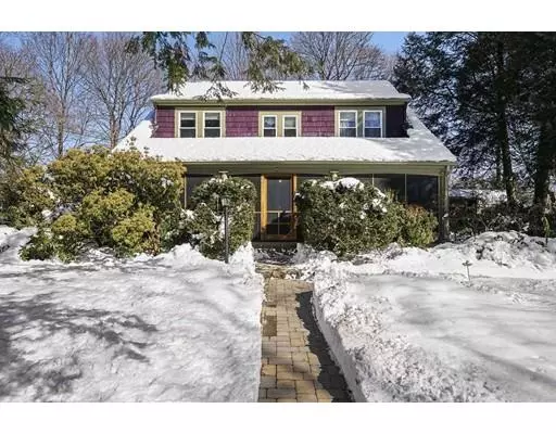 95 Greenwood Lane, Waltham, MA 02451