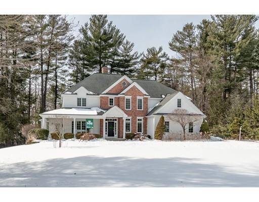 30 Heritage Cir, East Longmeadow, MA 01028