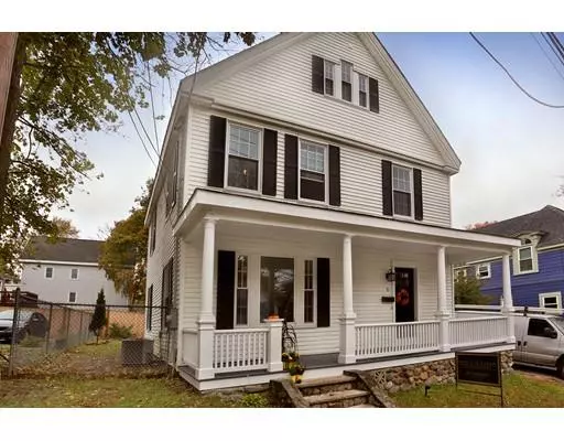 2 Cedar St, Amesbury, MA 01913