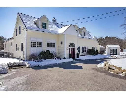 24 Gault Rd, Wareham, MA 02576