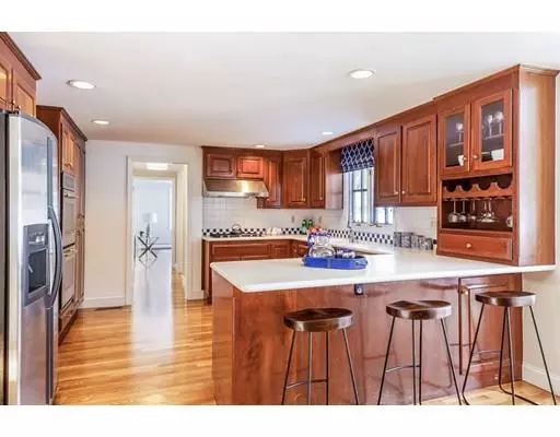 Weston, MA 02493,15 Bittersweet Lane