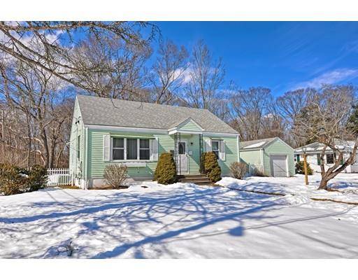 8 Edison Ave, Seekonk, MA 02771