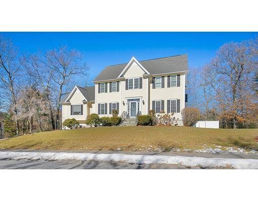 5 Tulip Way, Medway, MA 02053