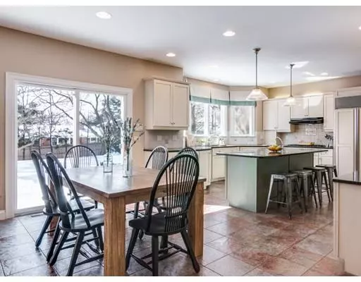 Newton, MA 02459,65 Old Farm Rd