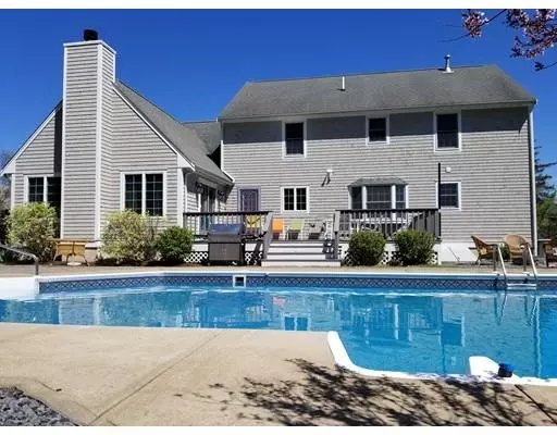 Swansea, MA 02777,1461 Gardners Neck Road