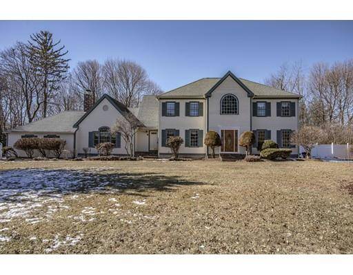 3 Elias Ln, Milton, MA 02186