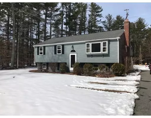 36 Maple St, Plympton, MA 02367