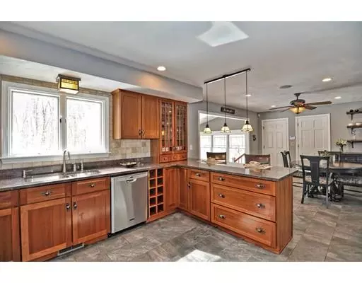 North Attleboro, MA 02760,51 Pond View Way