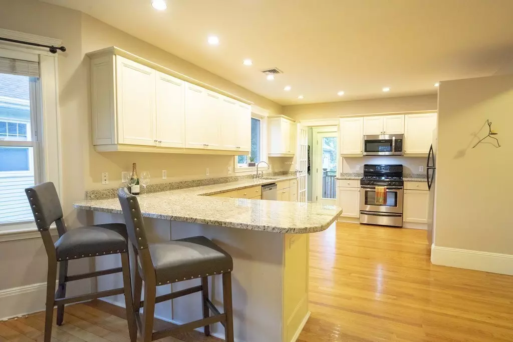 Arlington, MA 02474,82 Marathon St #2