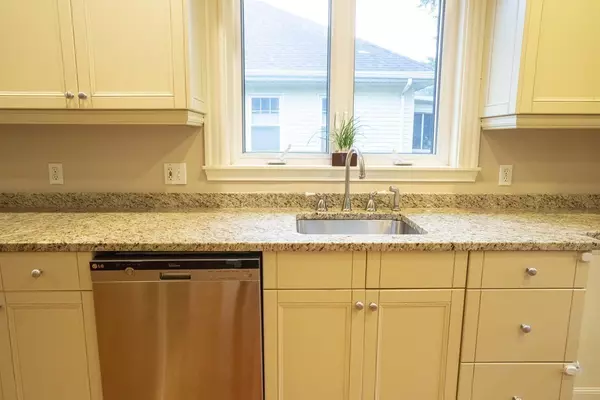 Arlington, MA 02474,82 Marathon St #2