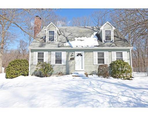 15 Serengeti Dr, North Attleboro, MA 02760